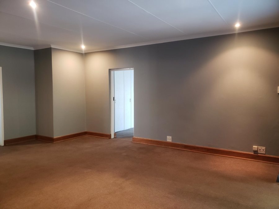 To Let 2 Bedroom Property for Rent in Sandown Estate Gauteng