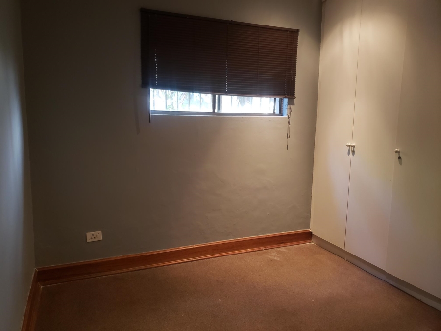 To Let 2 Bedroom Property for Rent in Sandown Estate Gauteng