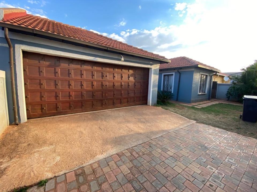 3 Bedroom Property for Sale in The Orchards Gauteng