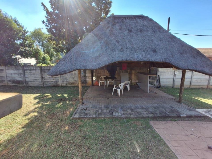 7 Bedroom Property for Sale in Annlin Gauteng