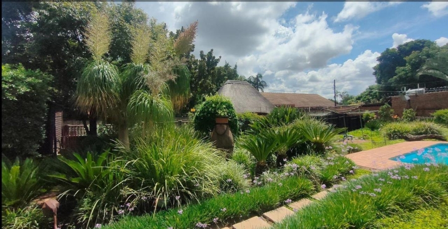 7 Bedroom Property for Sale in Annlin Gauteng