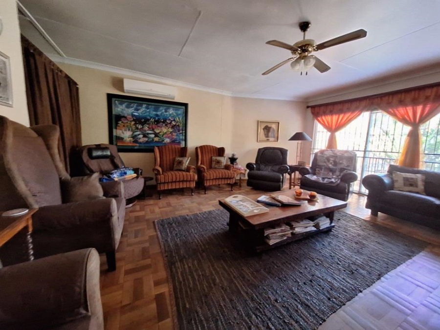 7 Bedroom Property for Sale in Annlin Gauteng