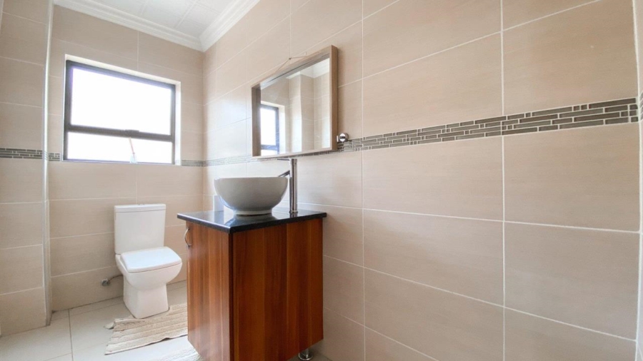 4 Bedroom Property for Sale in The Orchards Gauteng