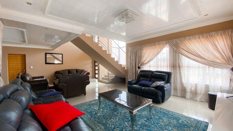 4 Bedroom Property for Sale in The Orchards Gauteng