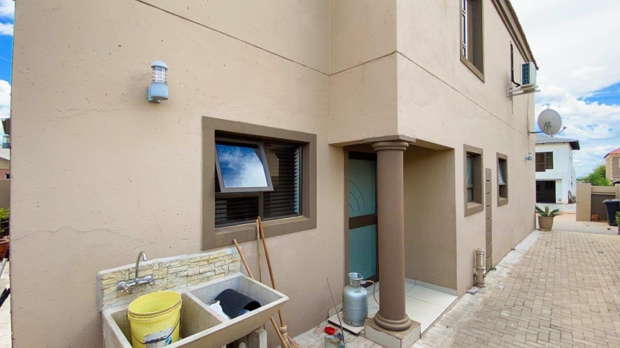 4 Bedroom Property for Sale in The Orchards Gauteng