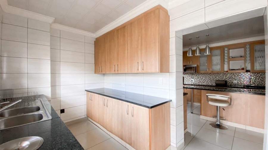 4 Bedroom Property for Sale in The Orchards Gauteng