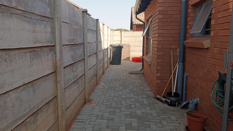 3 Bedroom Property for Sale in Chantelle Gauteng