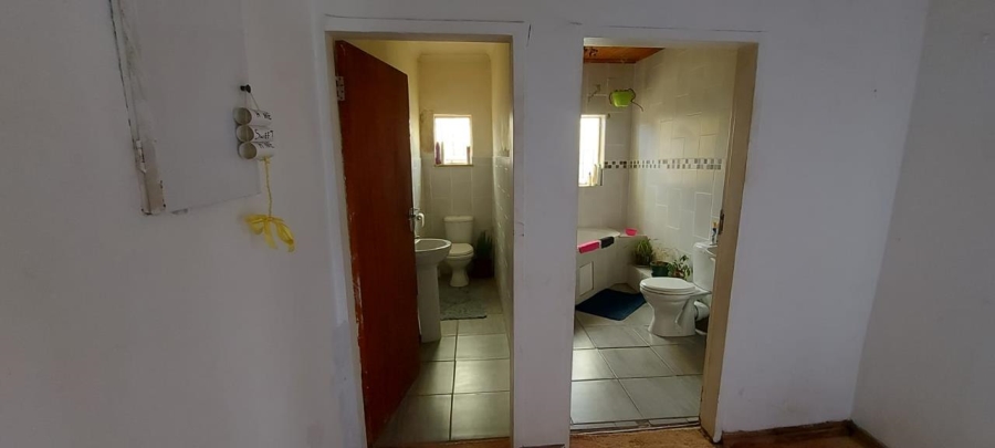 4 Bedroom Property for Sale in Hallgate Gauteng