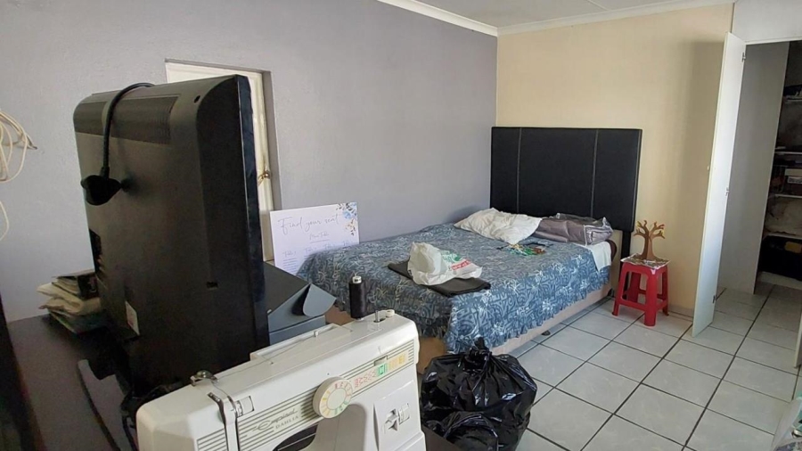 4 Bedroom Property for Sale in Glenvarloch Gauteng