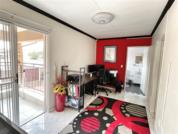 3 Bedroom Property for Sale in New Market Gauteng