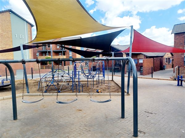 2 Bedroom Property for Sale in Alveda Park Gauteng