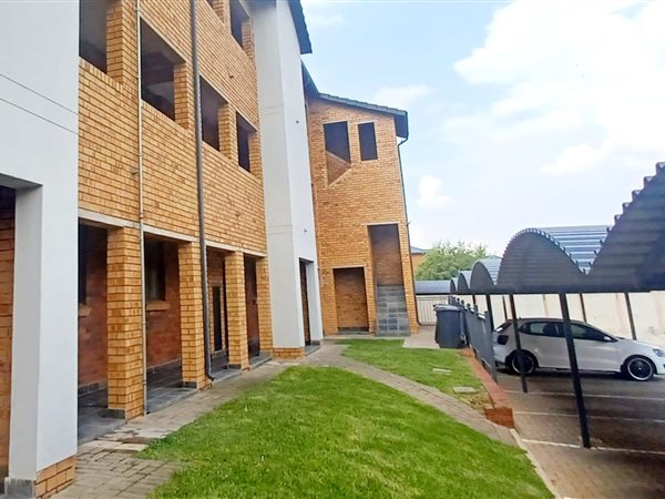 2 Bedroom Property for Sale in Alveda Park Gauteng