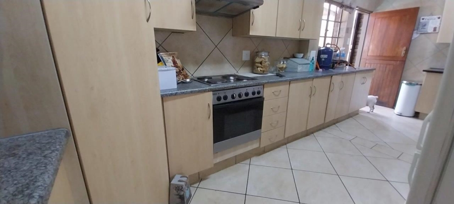 4 Bedroom Property for Sale in Hesteapark Gauteng