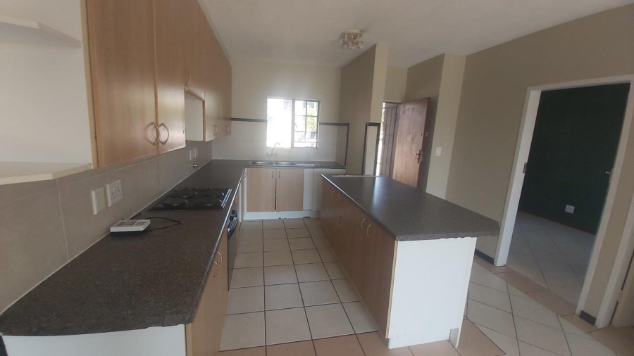 2 Bedroom Property for Sale in The Orchards Gauteng