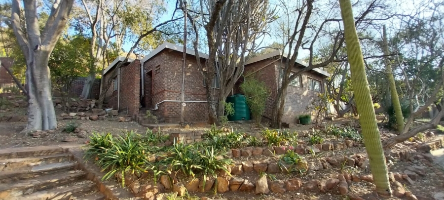 4 Bedroom Property for Sale in Annlin Gauteng