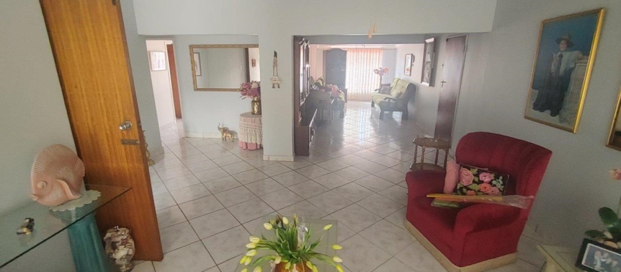 3 Bedroom Property for Sale in Dorandia Gauteng