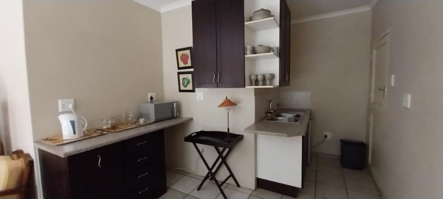 5 Bedroom Property for Sale in Annlin Gauteng