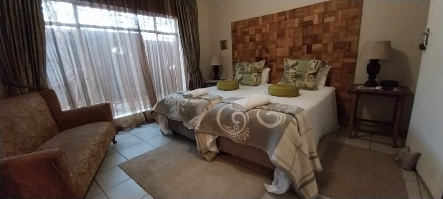 5 Bedroom Property for Sale in Annlin Gauteng