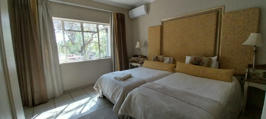 5 Bedroom Property for Sale in Annlin Gauteng