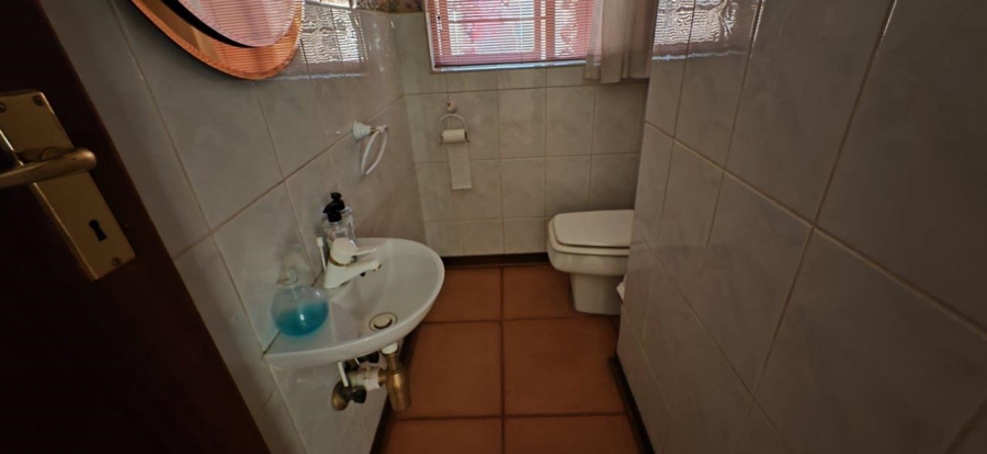 4 Bedroom Property for Sale in Amandasig Gauteng