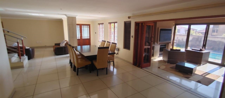 5 Bedroom Property for Sale in Amandasig Gauteng