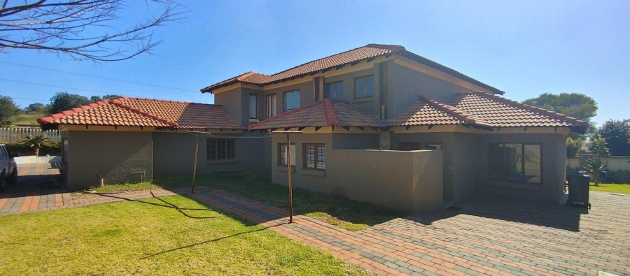 5 Bedroom Property for Sale in Amandasig Gauteng