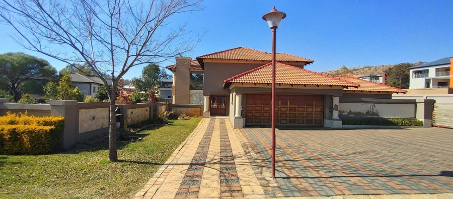 5 Bedroom Property for Sale in Amandasig Gauteng