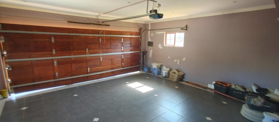 5 Bedroom Property for Sale in Amandasig Gauteng