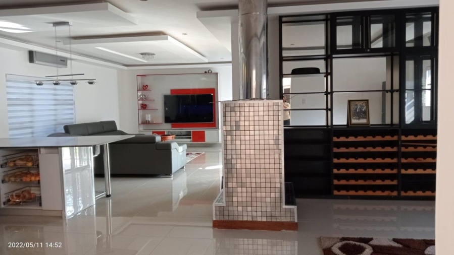 4 Bedroom Property for Sale in Ninapark Gauteng