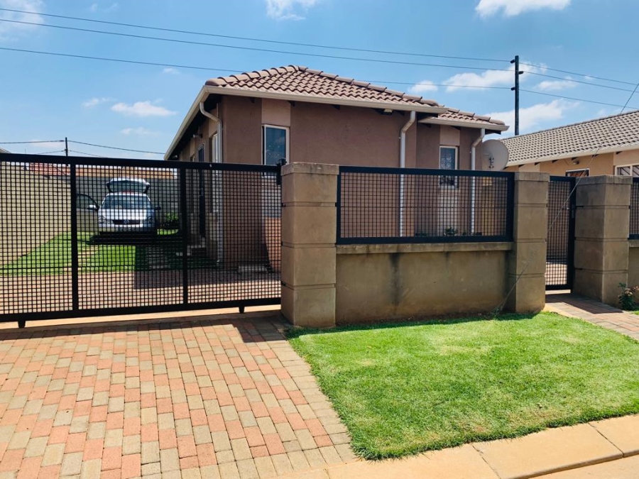 To Let 3 Bedroom Property for Rent in Evaton North Gauteng