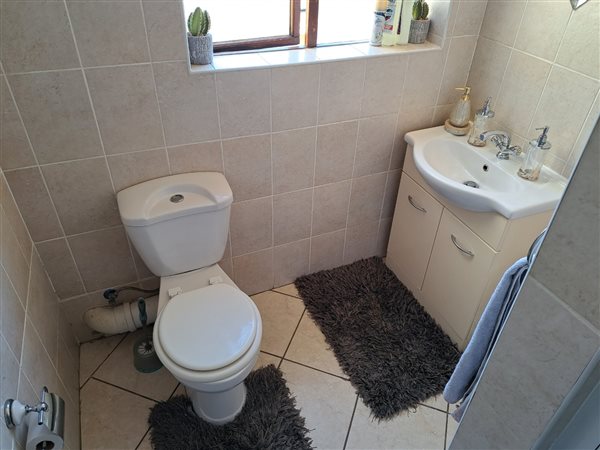 2 Bedroom Property for Sale in Halfway Gardens Gauteng