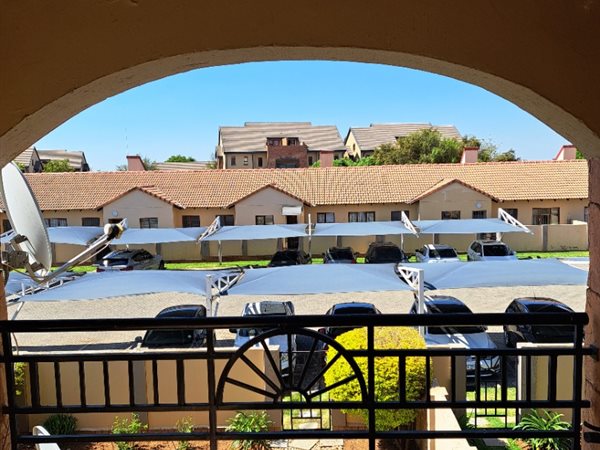 2 Bedroom Property for Sale in Halfway Gardens Gauteng