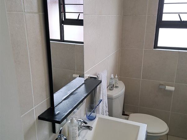 2 Bedroom Property for Sale in Noordwyk Gauteng