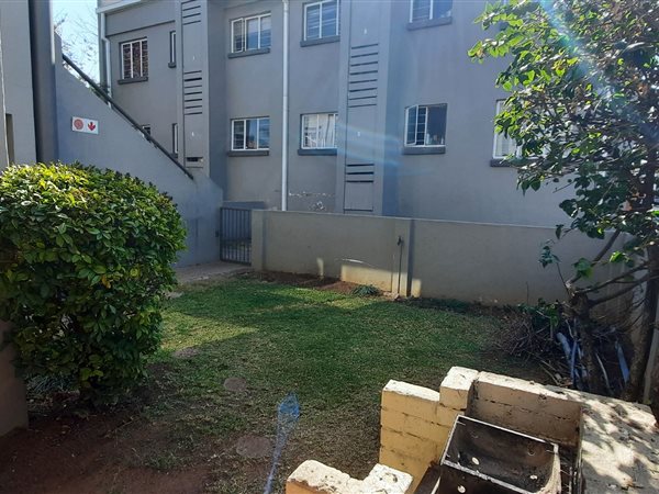 2 Bedroom Property for Sale in Halfway Gardens Gauteng