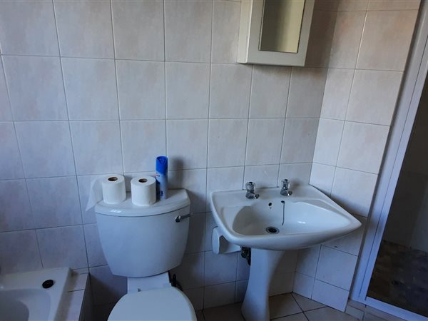 2 Bedroom Property for Sale in Halfway Gardens Gauteng