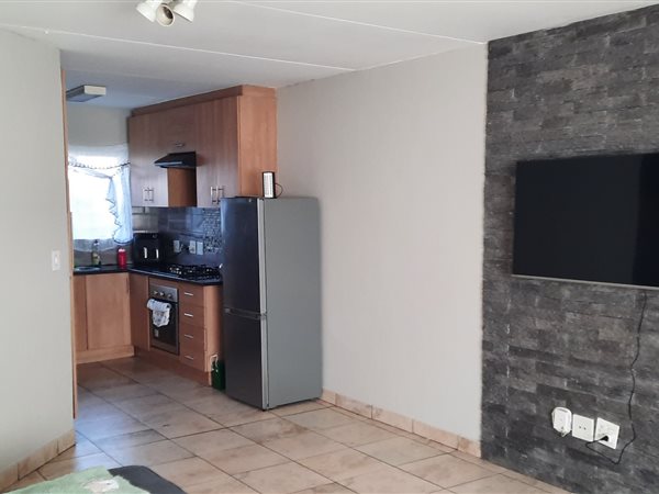 2 Bedroom Property for Sale in Halfway Gardens Gauteng