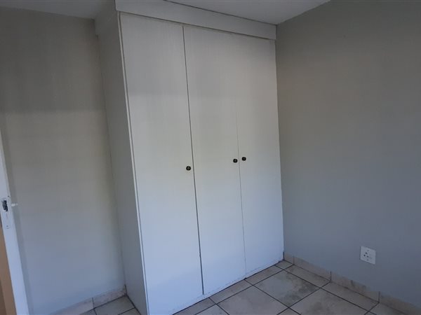 2 Bedroom Property for Sale in Halfway Gardens Gauteng