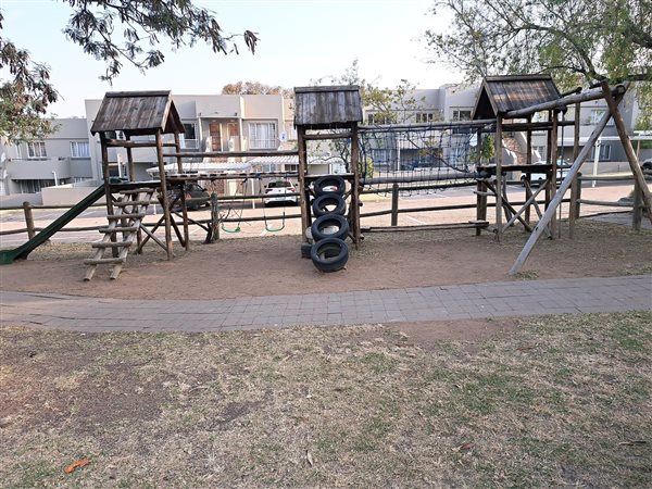 2 Bedroom Property for Sale in Halfway Gardens Gauteng