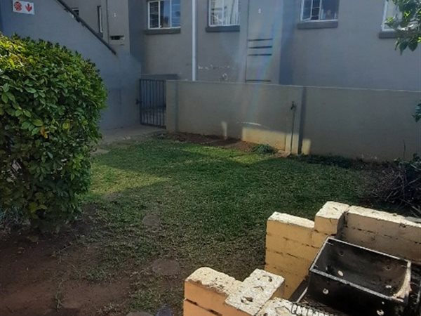 2 Bedroom Property for Sale in Halfway Gardens Gauteng