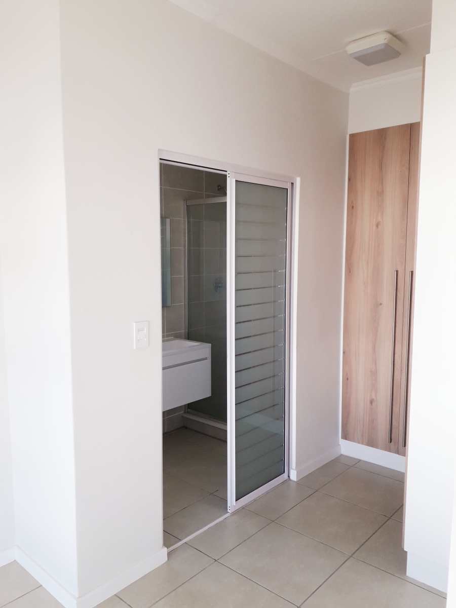 1 Bedroom Property for Sale in Modderfontein Gauteng