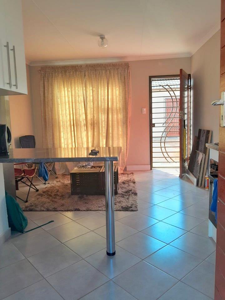 To Let 2 Bedroom Property for Rent in Wilfordon Gauteng
