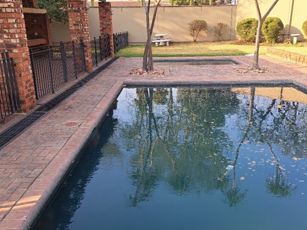 2 Bedroom Property for Sale in Vorna Valley Gauteng