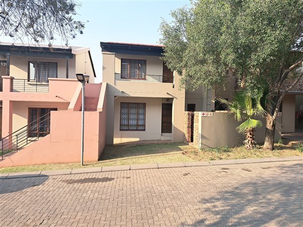 2 Bedroom Property for Sale in Vorna Valley Gauteng