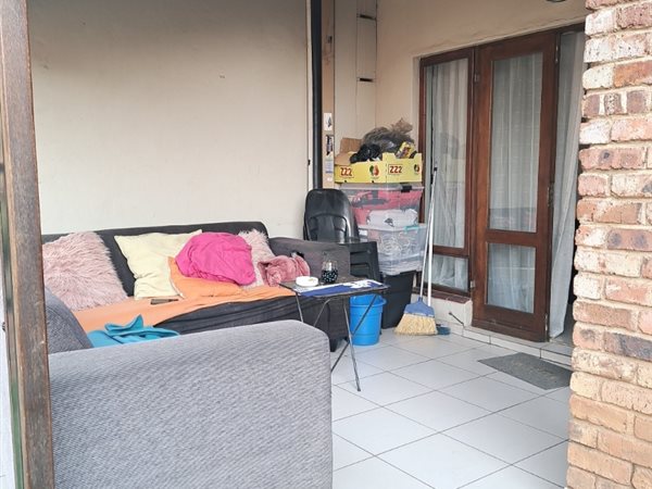 2 Bedroom Property for Sale in Vorna Valley Gauteng