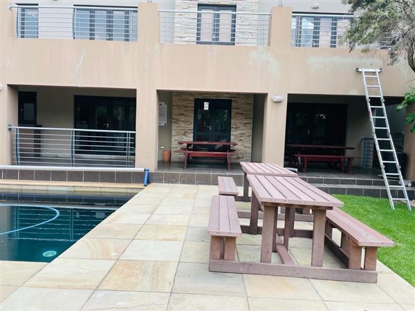 2 Bedroom Property for Sale in Sunninghill Gauteng