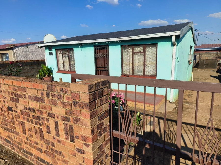 2 Bedroom Property for Sale in Molapo Gauteng