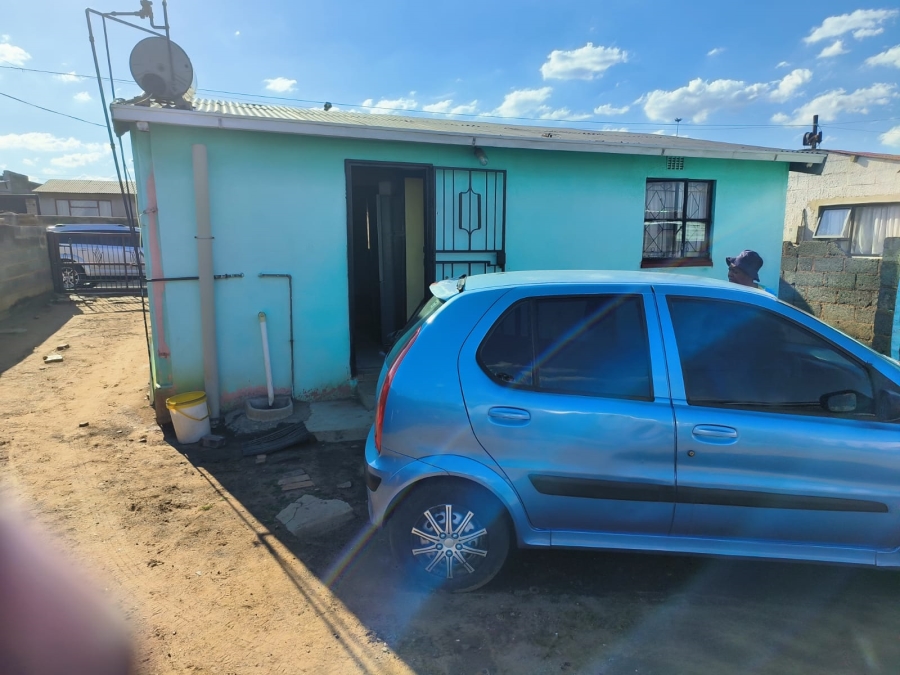 2 Bedroom Property for Sale in Molapo Gauteng