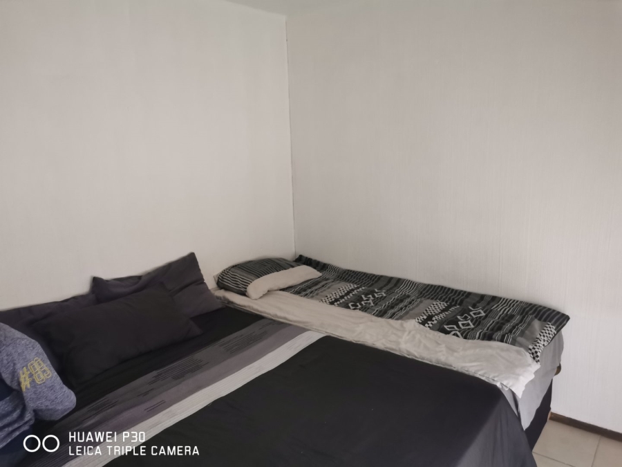 2 Bedroom Property for Sale in Ruimsig A H Gauteng