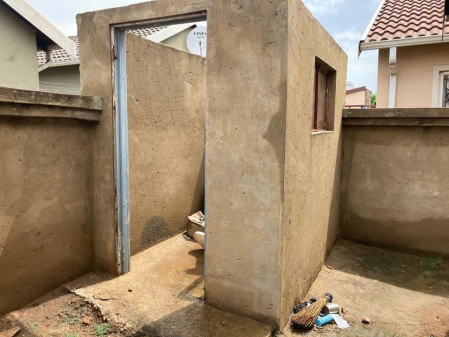 2 Bedroom Property for Sale in Mahube Valley Gauteng