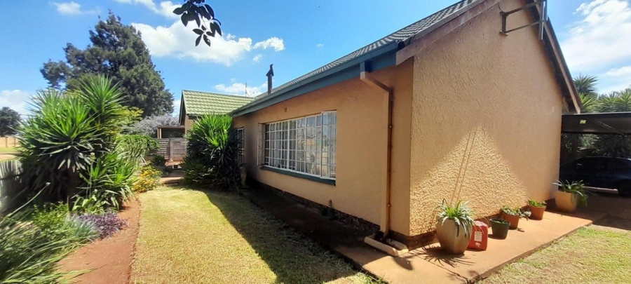 3 Bedroom Property for Sale in Eloffsdal Gauteng